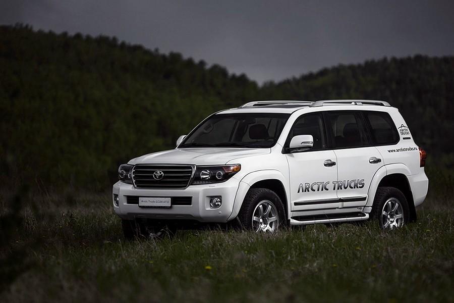  Arctic Trucks Toyota Land Cruiser AT33 (J200) 2011 года  (фото 1 из 1)